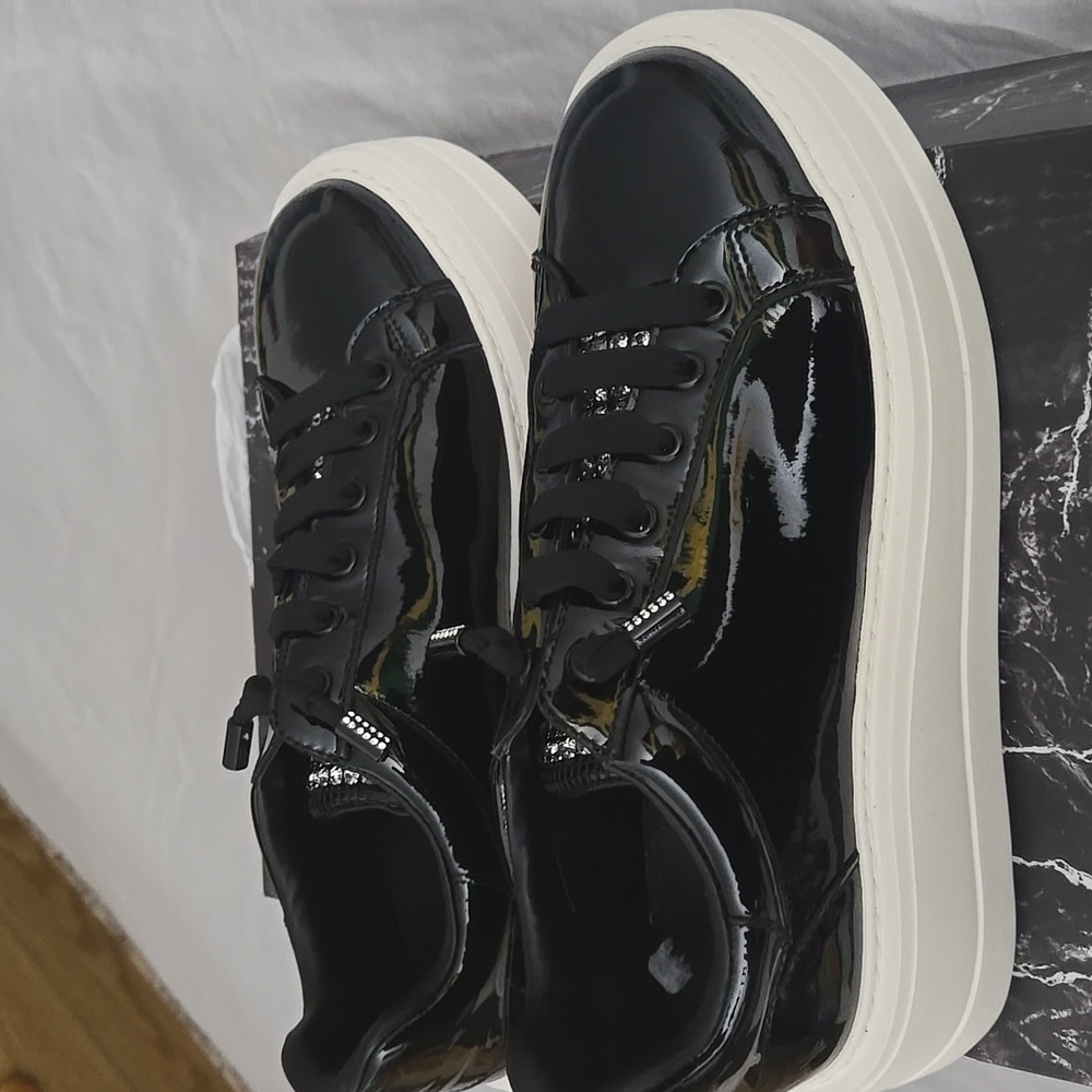 Jessica Rich Sneakers